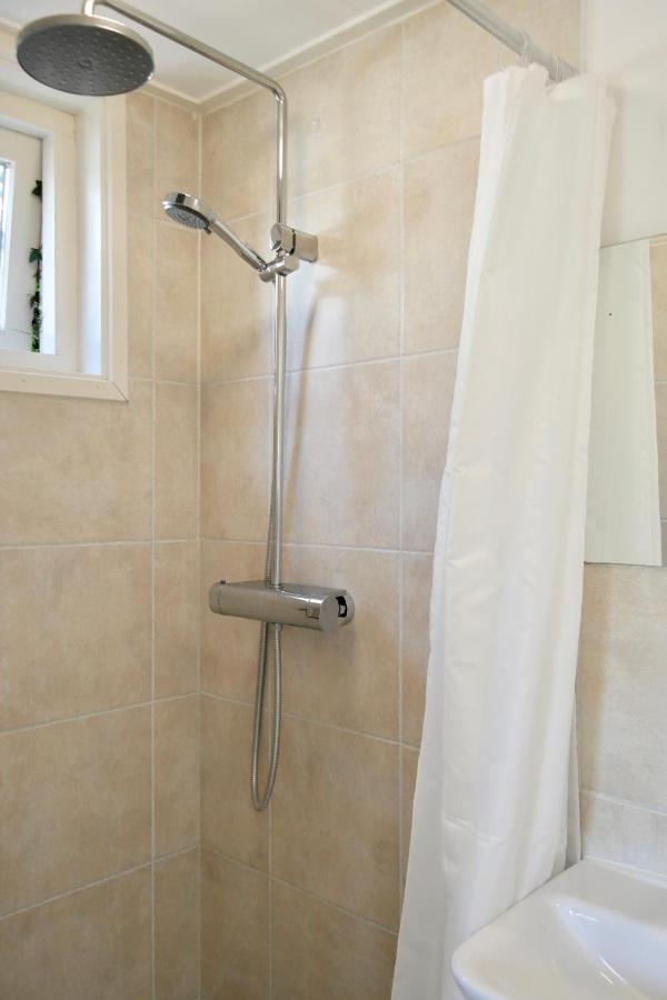 Holiday Home Flori แบร์เคน ภายนอก รูปภาพ