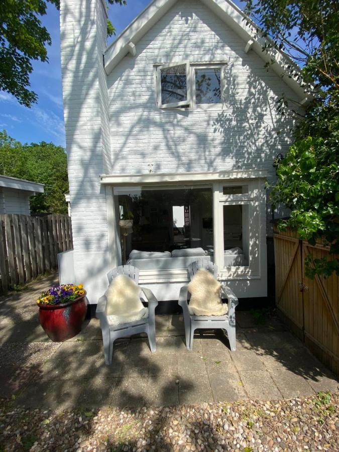 Holiday Home Flori แบร์เคน ภายนอก รูปภาพ
